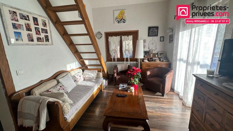 Maison - 320 m² - 9 pièces
