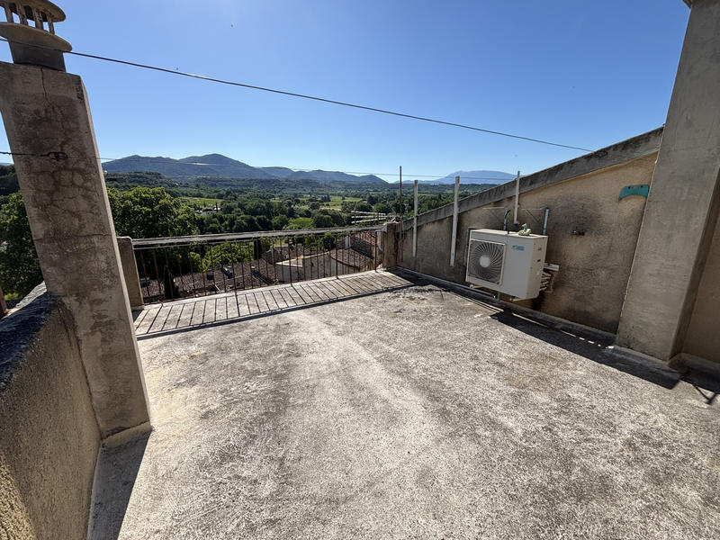 Maison de village - 95 m² - 6 pièces