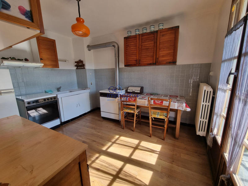 Maison traditionnelle - 121 m² - 9 pièces