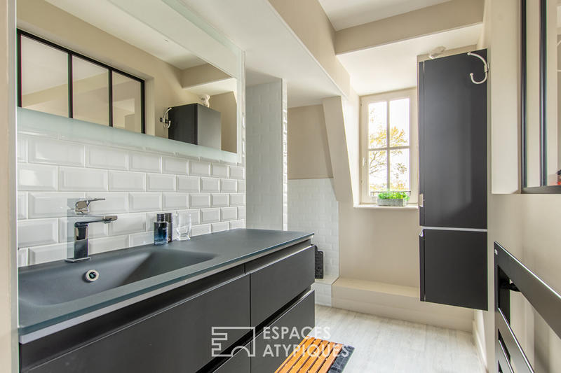 Demeure - 225 m² - 10 pièces