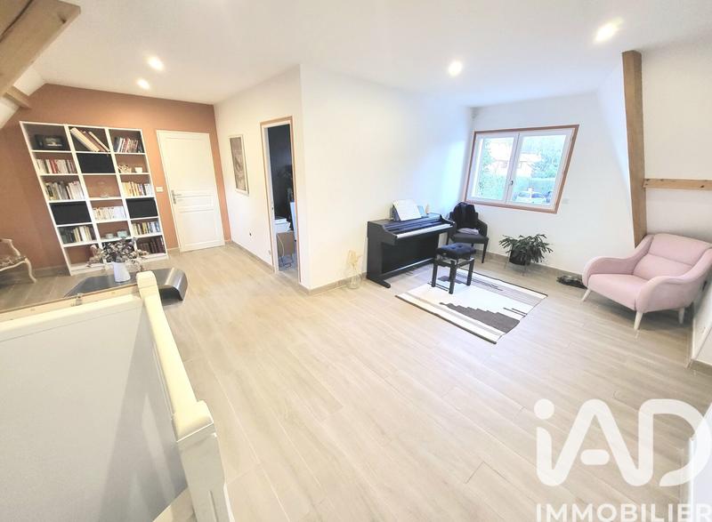 Maison - 252 m² - 8 pièces