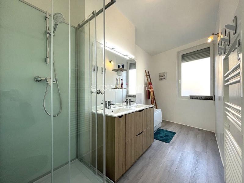 Maison - 146 m² - 5 pièces