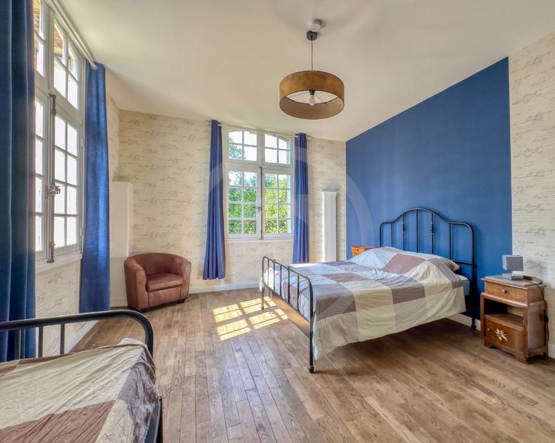 Château - 806 m² - 20 pièces