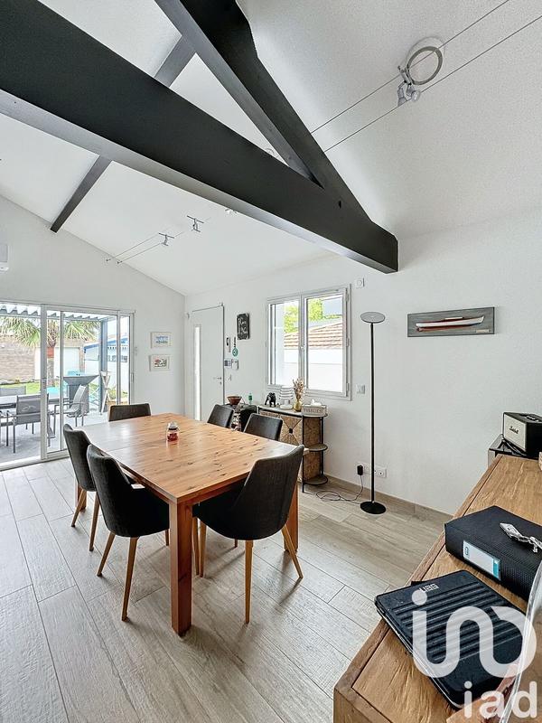 Maison - 90 m² - 5 pièces