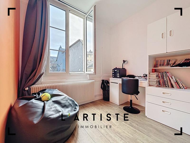 Duplex - 159 m² - 5 pièces