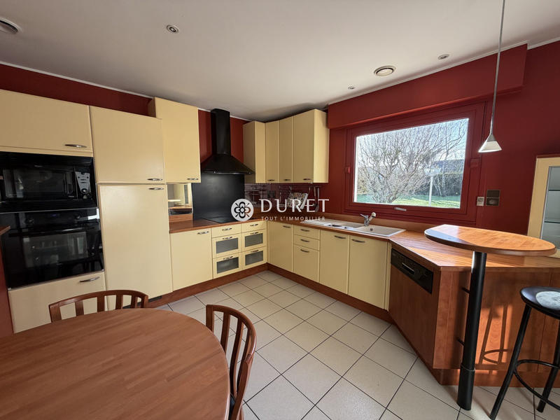 Maison - 139 m² - 9 pièces