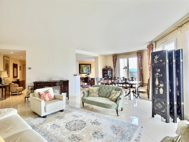 Appartement - 101 m² - 4 pièces