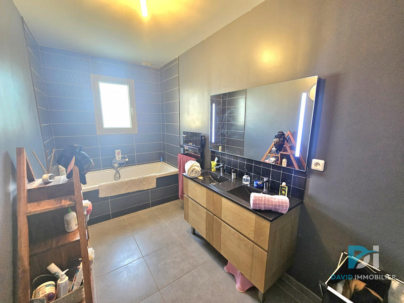 Villa - 110 m² - 4 pièces