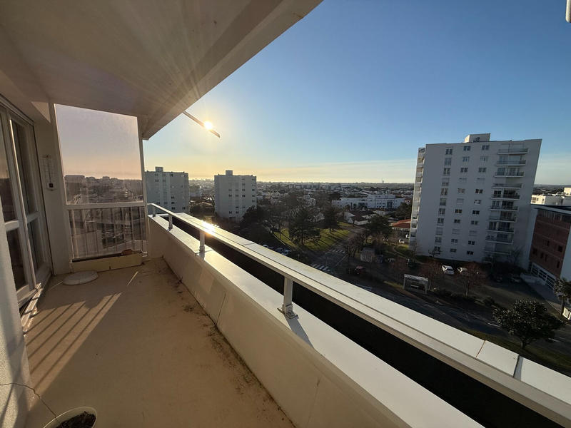 Appartement - 90 m² - 4 pièces