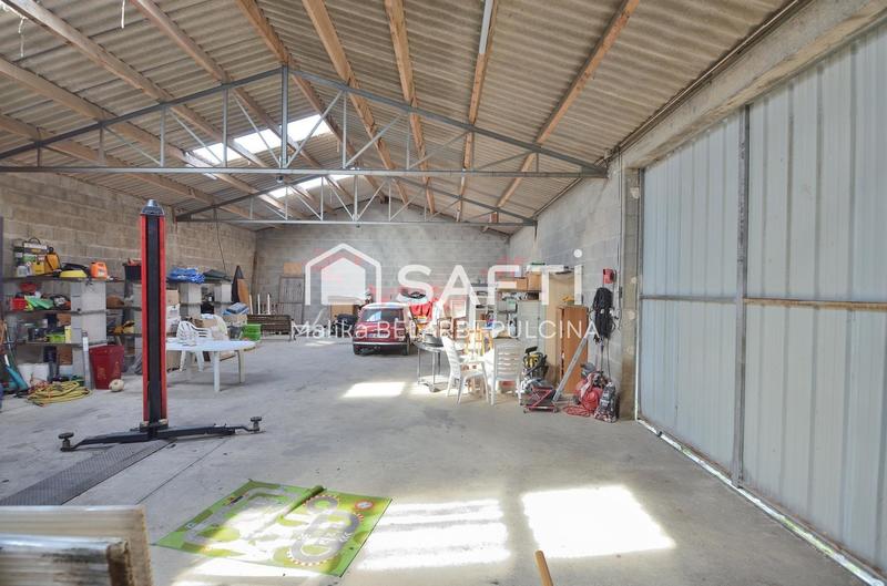 Maison - 162 m² - 8 pièces