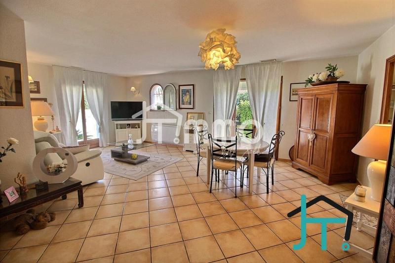 Villa - 90 m² - 4 pièces