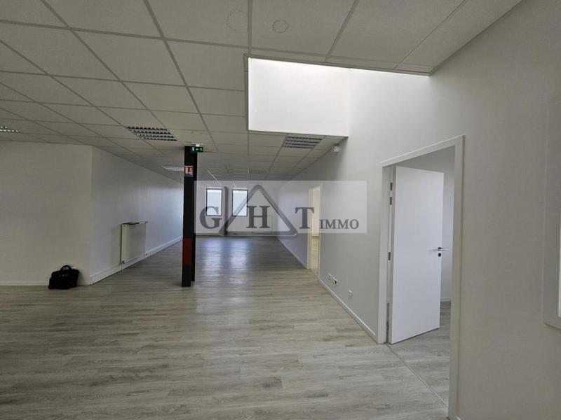 Entrepôt - 424 m²