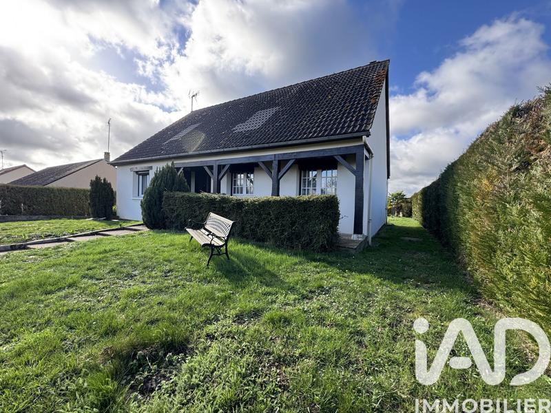 Maison - 90 m² - 5 pièces