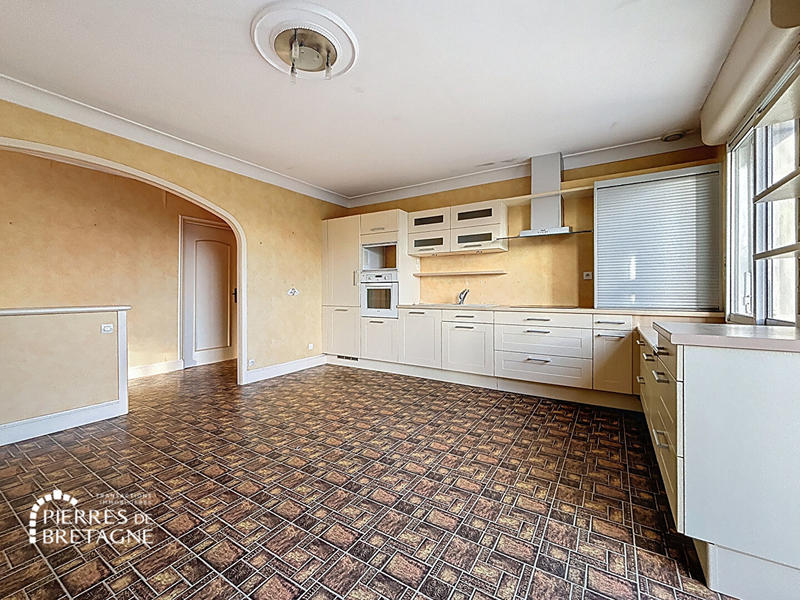 Maison - 154 m² - 9 pièces