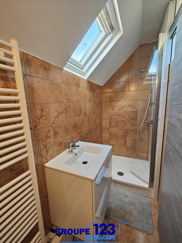 Maison - 111 m² - 6 pièces