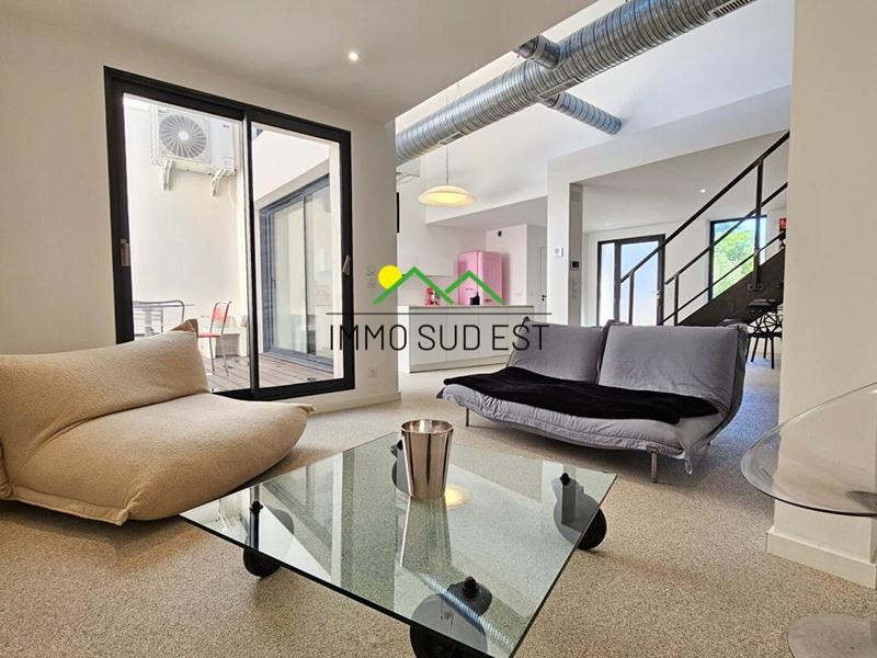 Loft - 98 m² - 4 pièces