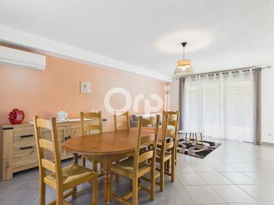 Maison - 84 m² - 4 pièces