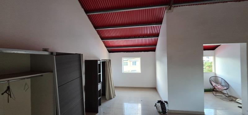 Maison - 198 m² - 9 pièces