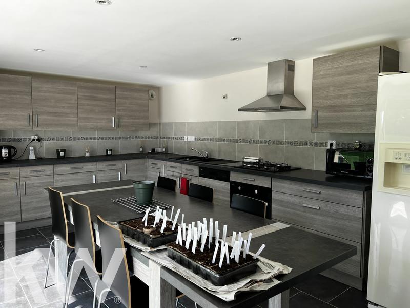 Demeure - 510 m² - 13 pièces