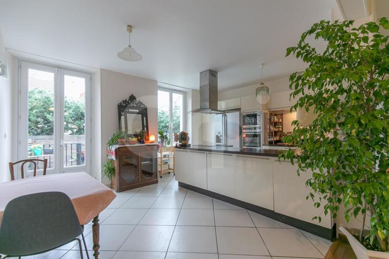 Appartement - 77 m² - 4 pièces