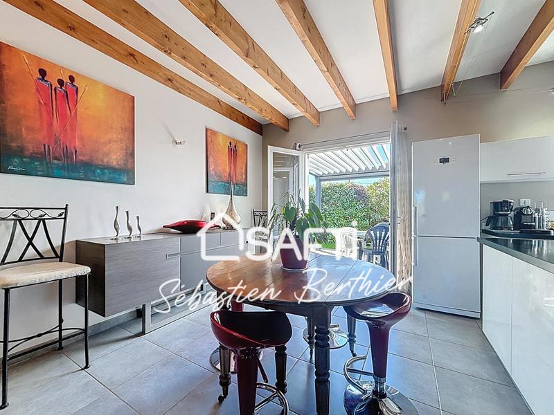 Maison - 90 m² - 4 pièces