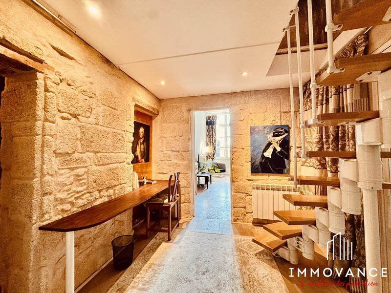 Loft - 89 m² - 3 pièces