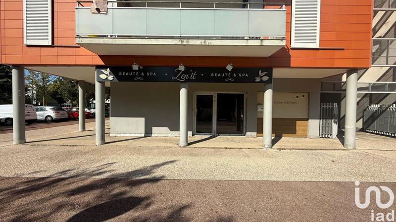 Local commercial - 136 m²