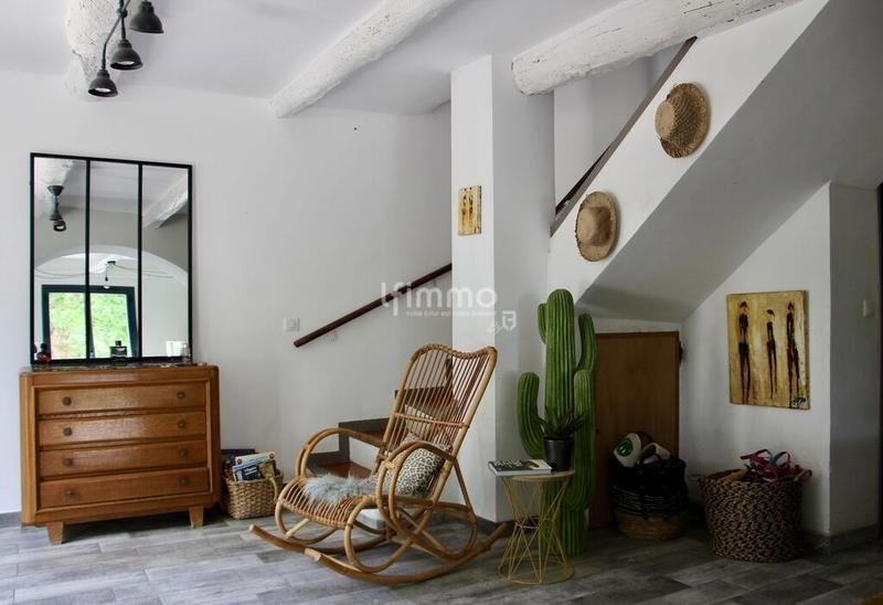 Maison - 212 m² - 6 pièces