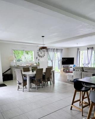 Maison - 156 m² - 6 pièces