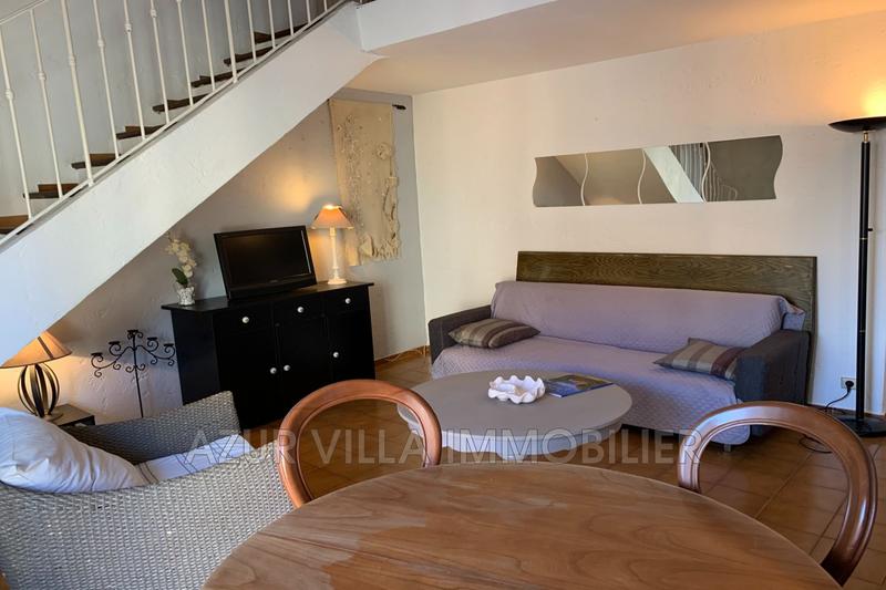 Maison - 220 m² - 7 pièces