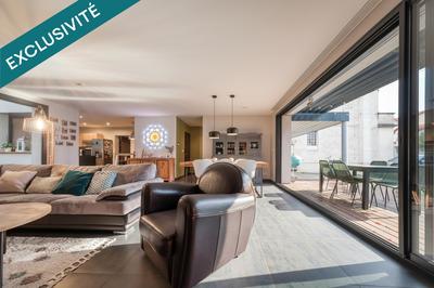 Maison - 183 m² - 7 pièces