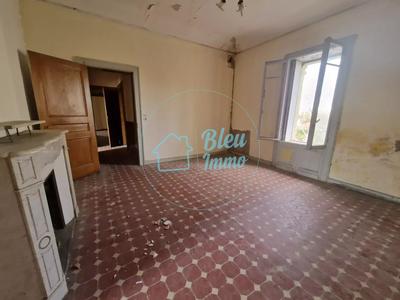 Appartement - 80 m² - 5 pièces