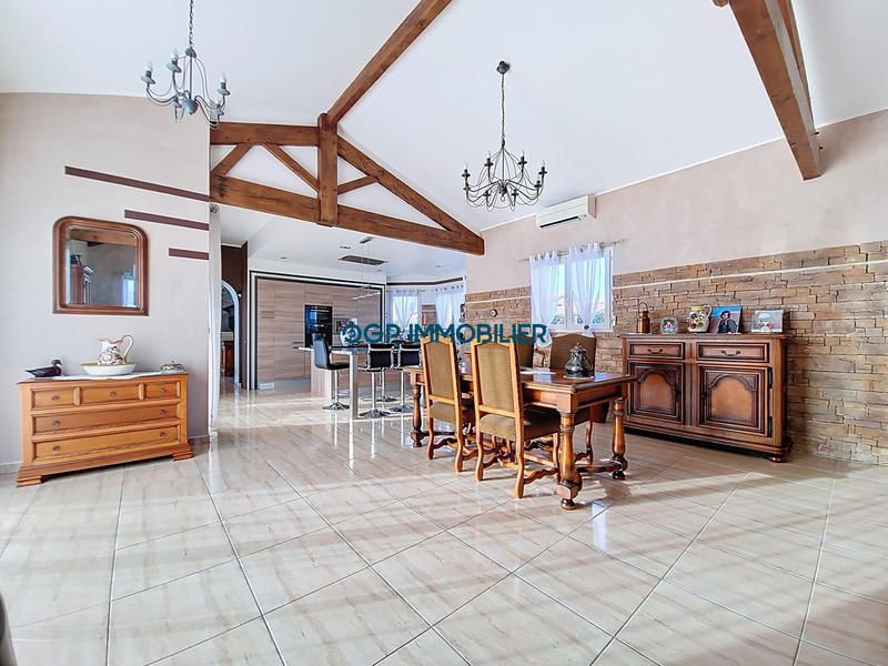 Maison - 160 m² - 4 pièces