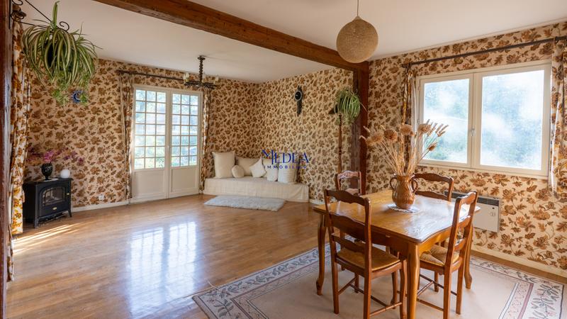 Maison - 94 m² - 4 pièces