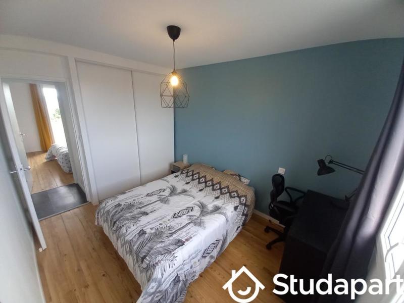 Chambre - 10 m² - 1 pièce