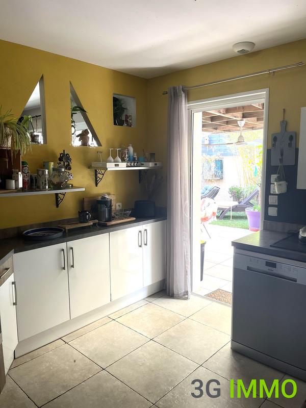 Maison - 102 m² - 4 pièces