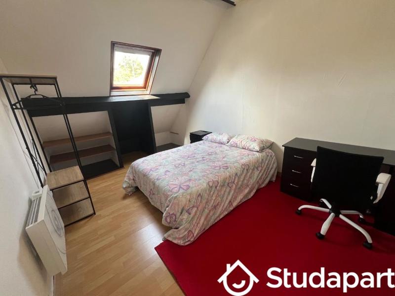 Chambre - 9 m² - 1 pièce