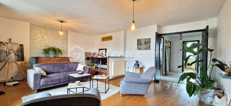 Appartement - 85 m² - 5 pièces