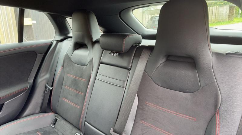 Mercedes Cla Shooting Brake Classe II 180 d 116 7g-Dct Amg Line