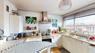 Appartement - 70 m² - 3 pièces