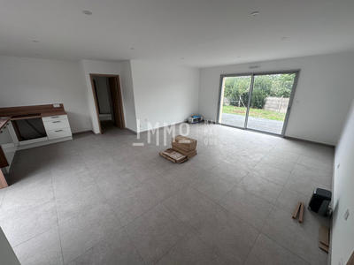 Maison - 85 m² - 4 pièces
