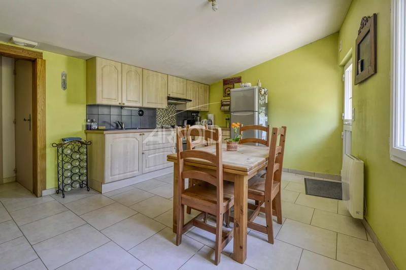 Maison - 140 m² - 5 pièces