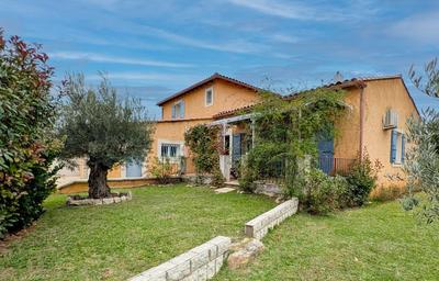 Villa - 166 m² - 5 pièces