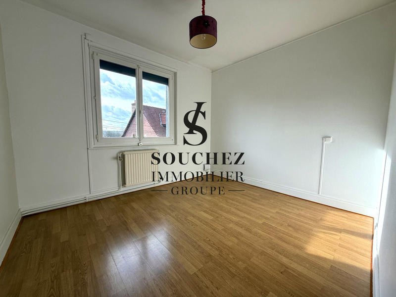 Local d'activités - 128 m² - 6 pièces