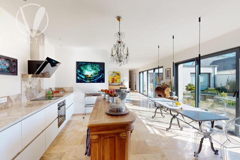 Maison contemporaine - 177 m² - 5 pièces