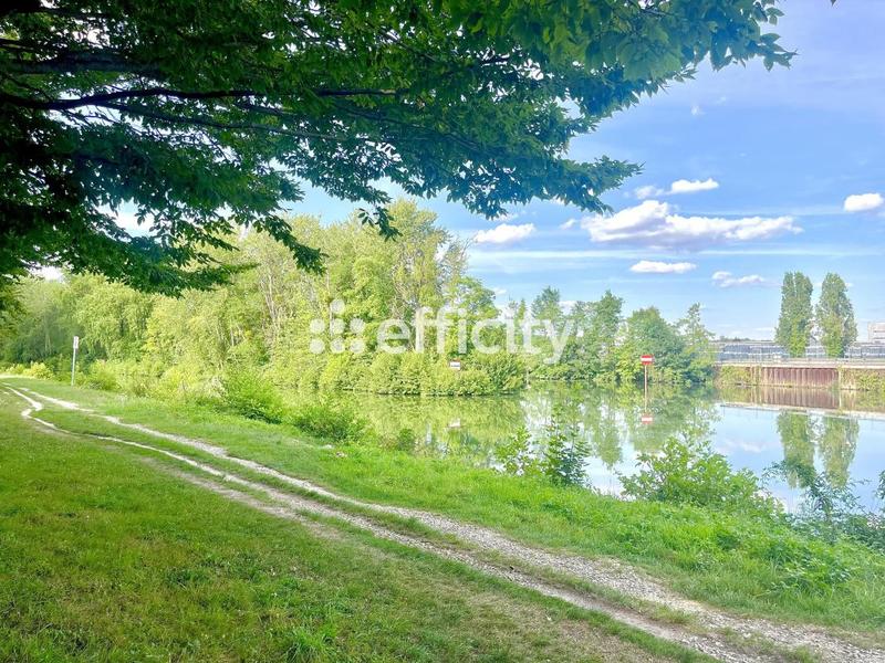 Appartement - 91 m² - 4 pièces