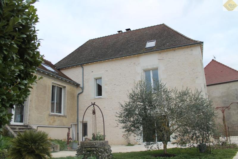 Maison - 230 m² - 9 pièces