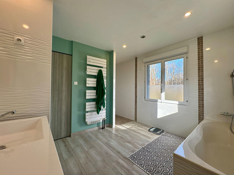 Maison - 200 m² - 7 pièces