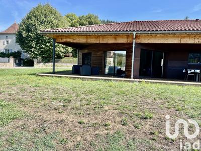 Maison - 151 m² - 6 pièces