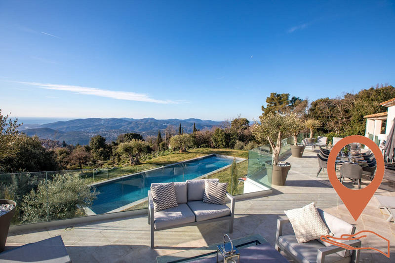 Viager - Villa - 620 m² - 9 pièces